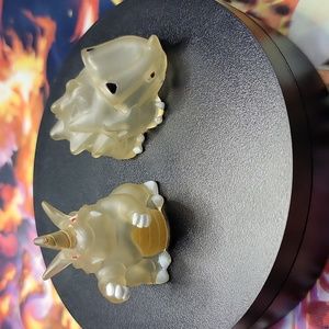 (FREE W/bundle) Rhyhorn & Rhydon Finger Puppets